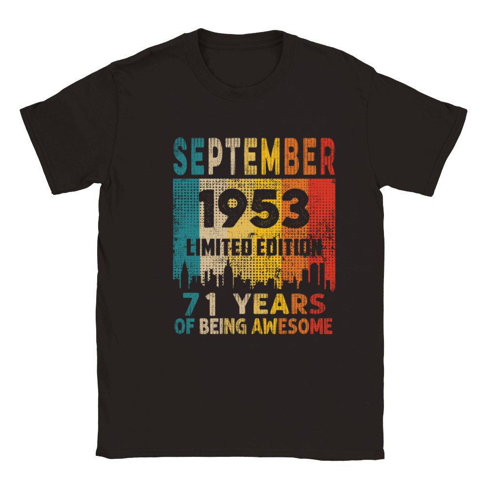 Born in SEPTEMBER 1953 Vintage 71st Birthday Gift Classic Kids Crewneck T-shirt