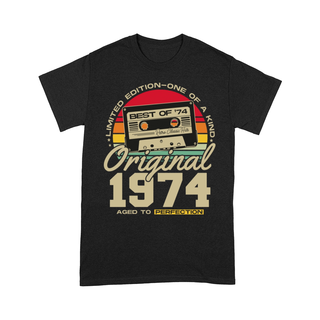 Born in 1974 Vintage Retro Birthday Comfort T-shirt