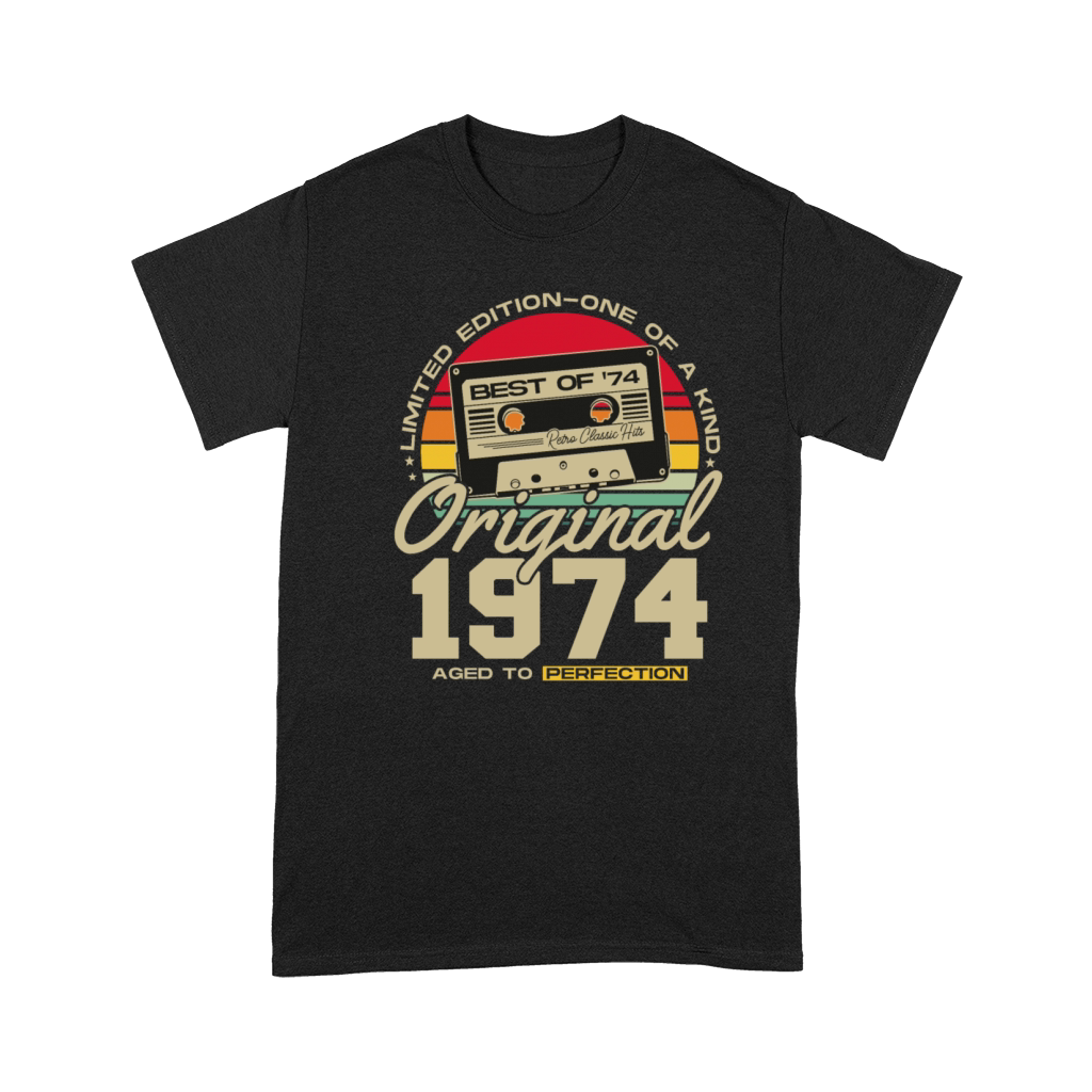 Born in 1974 Vintage Retro Birthday Premium T-shirt