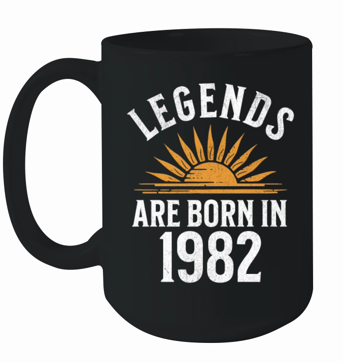 Legends were born in 1982 - gift idea Ceramic Mug