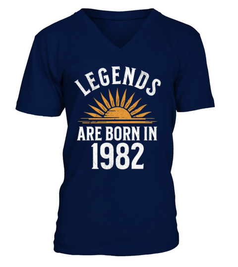 Legends were born in 1982 - gift idea V-Neck T-shirt