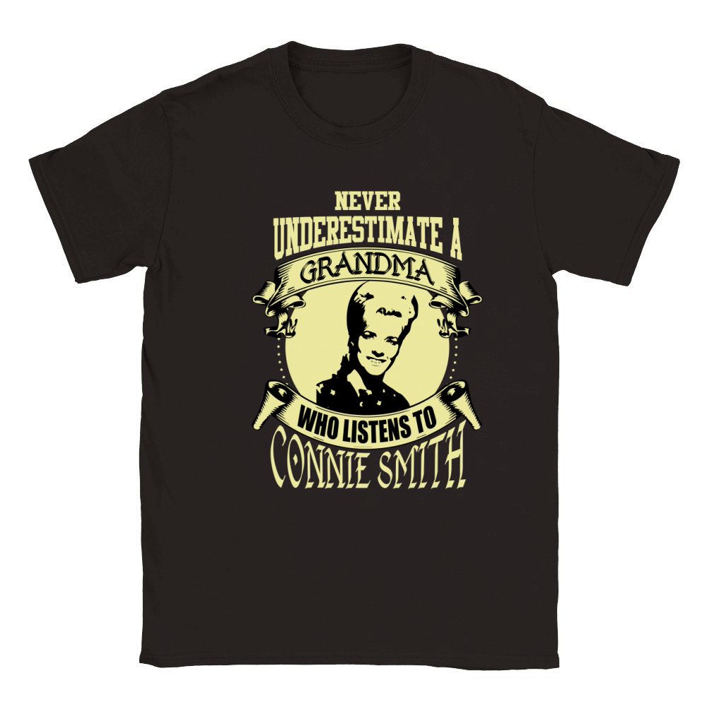 Never Underestimate A Grandma Who Listens To Connie Smith Classic Kids Crewneck T-shirt