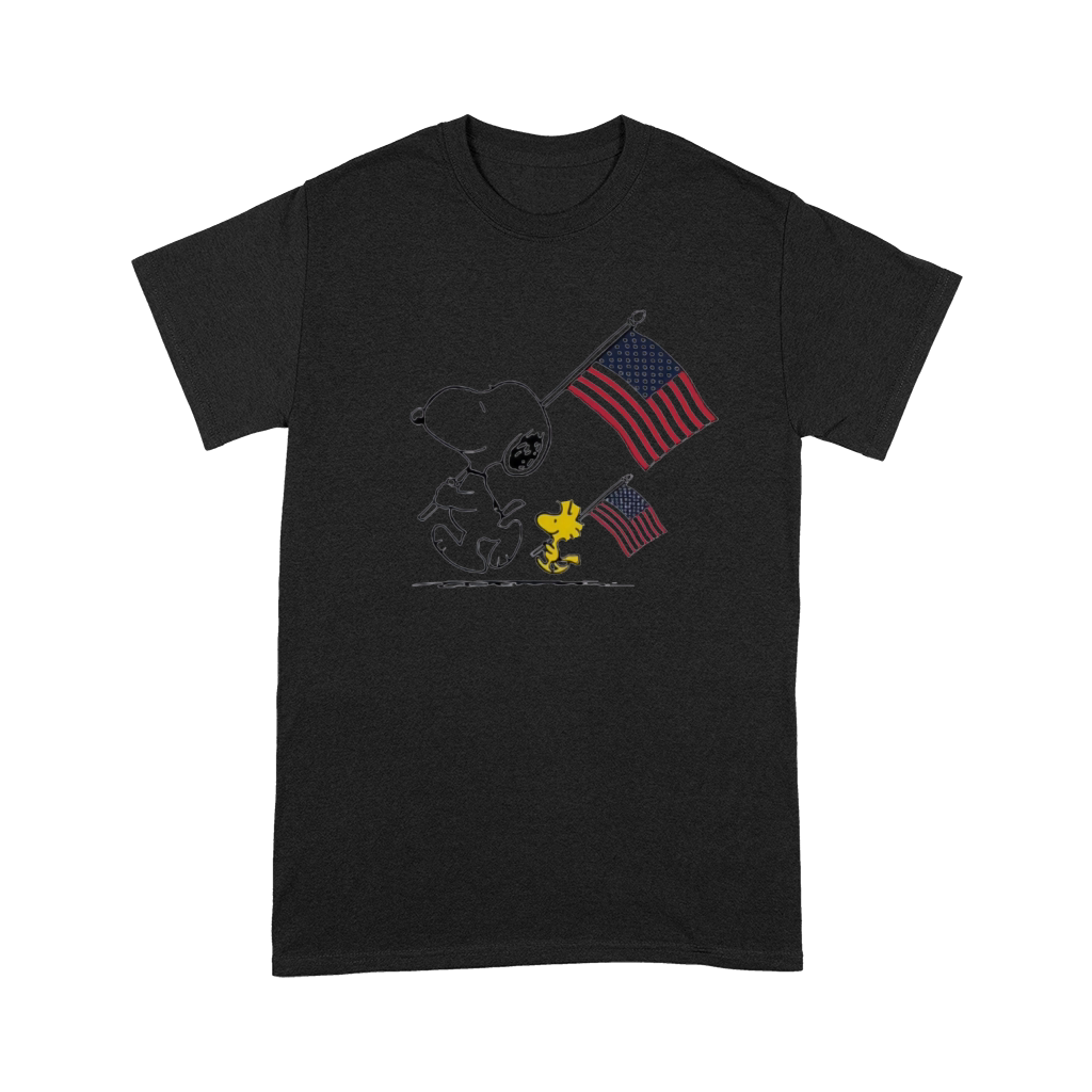 Snoopy and Woodstock holding American flag 4th of july shirtn Premium T-shirt