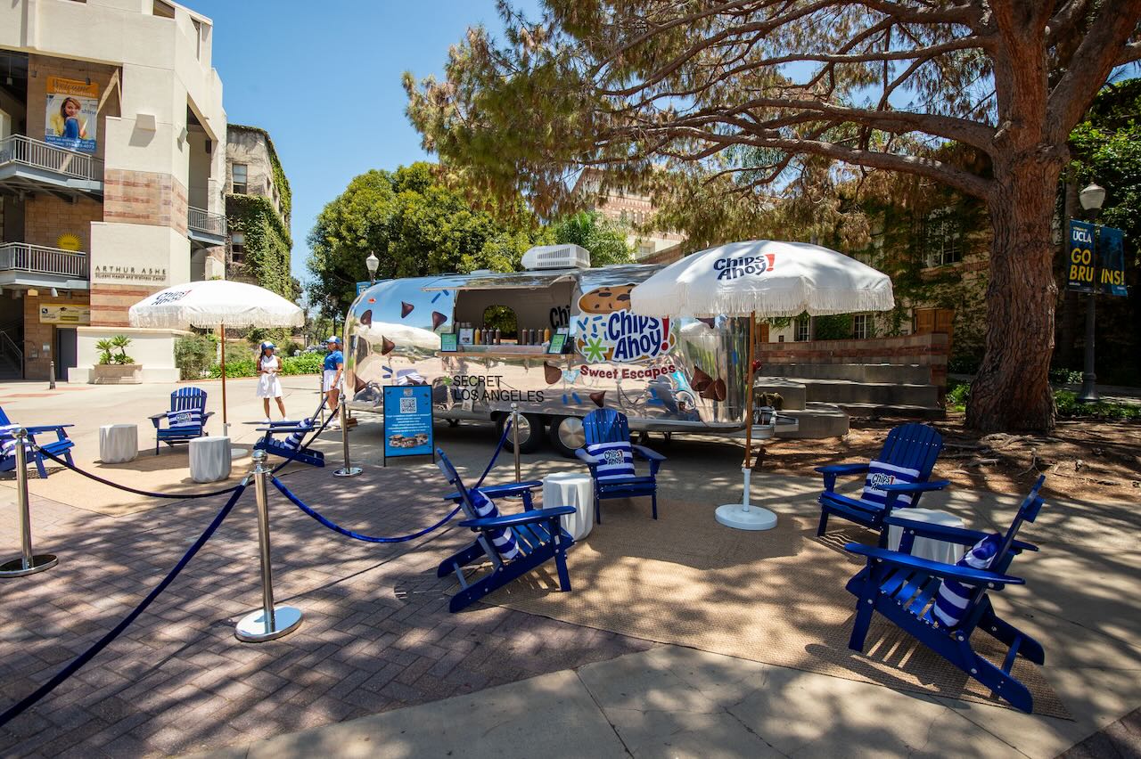Pop-Up Lounge Around the Airstream