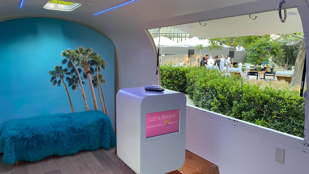 Palm backdrop and garden party
