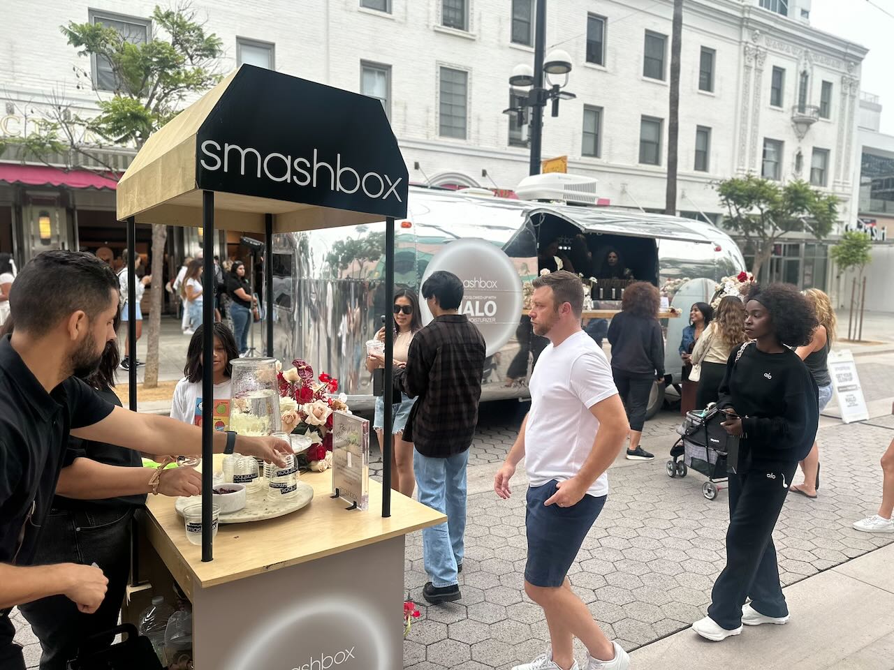 Smashbox sampling cart