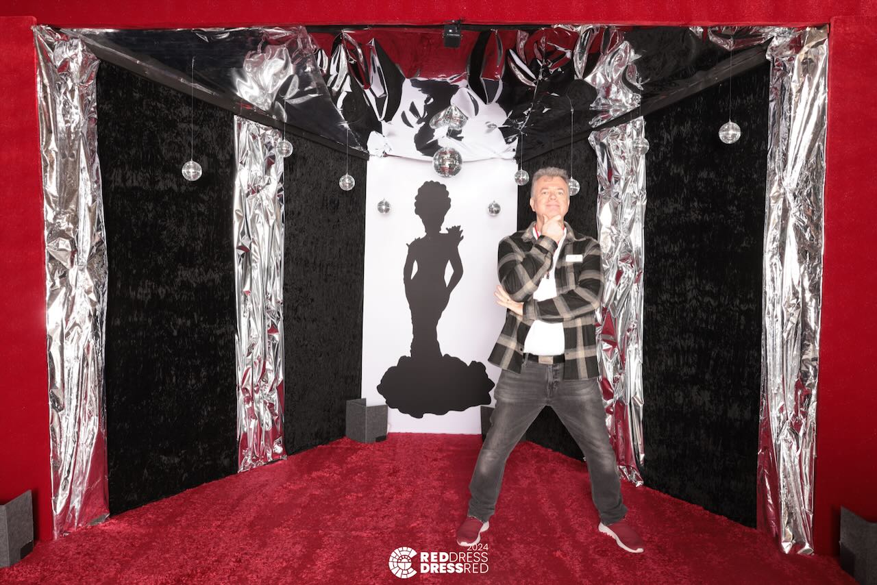 Red dress red solo pose
