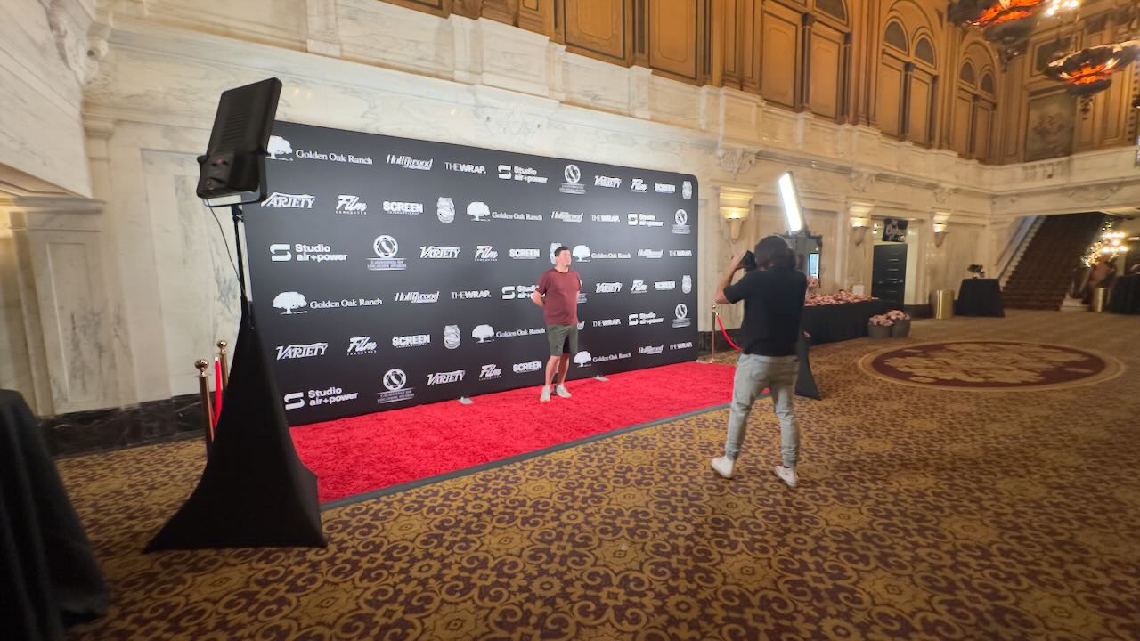 Everyone Looks Like the Headliner
