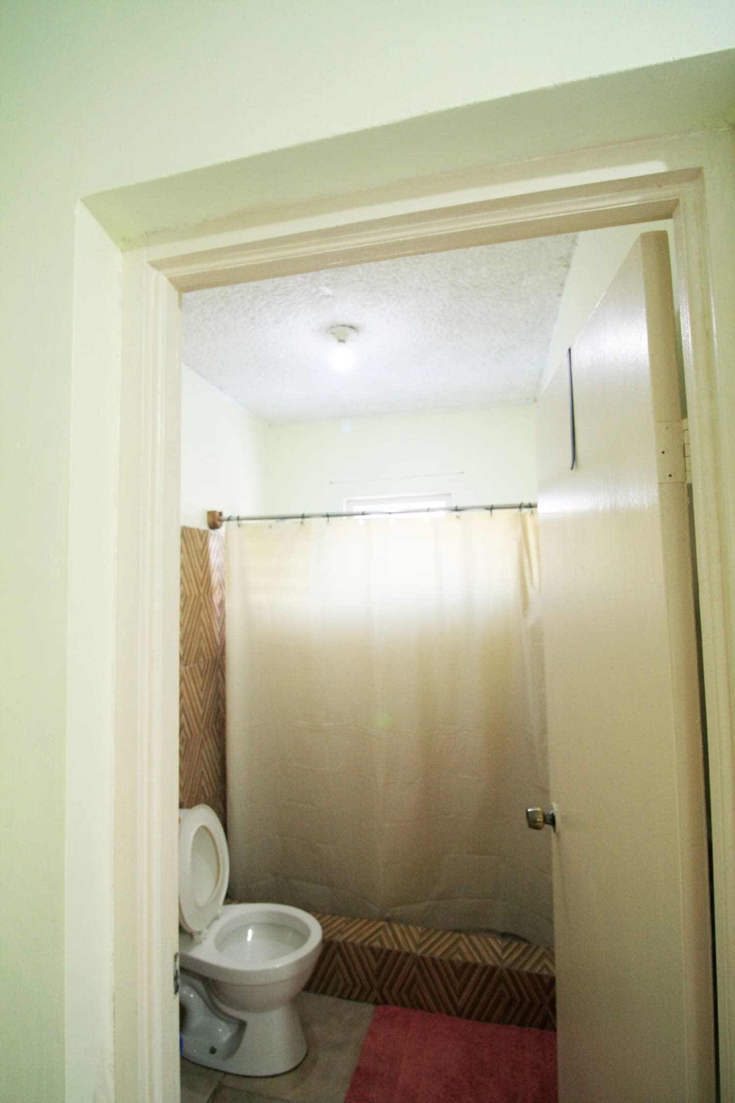 King & Full 2Bdr with Fridge Stove, 2 TVS & AC photo 5