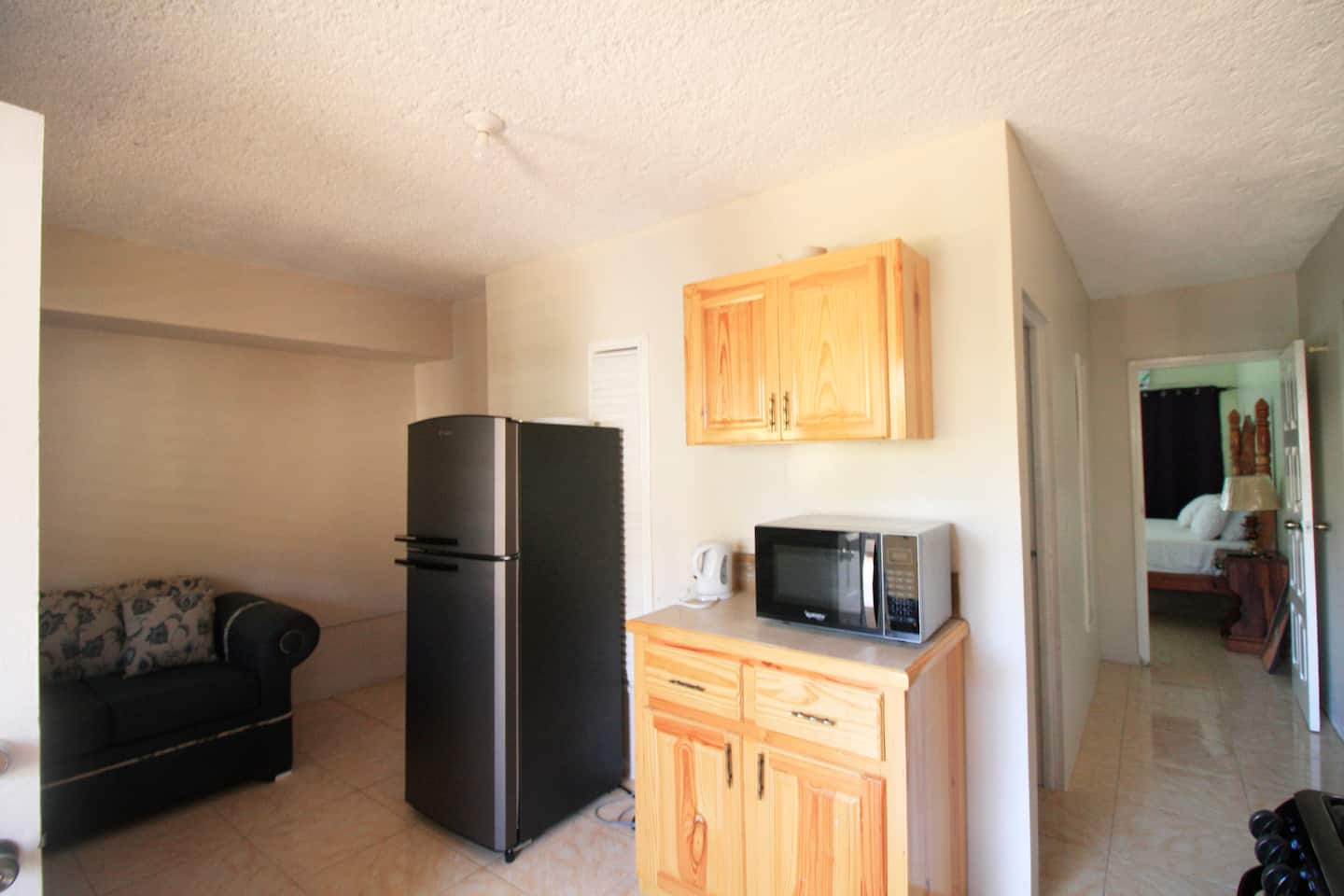 1bdr With Kitchen AC, Hot Water photo 6