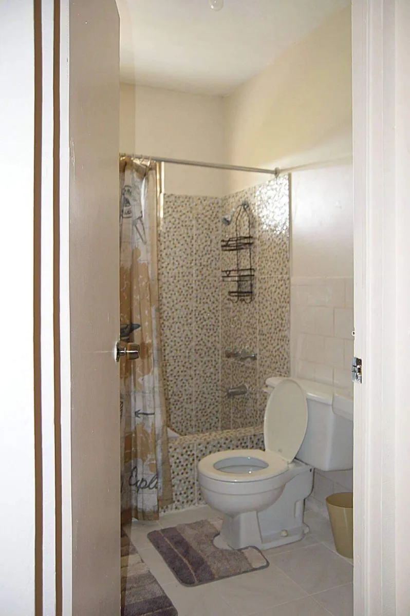 Monthly King Suite Stay With Kitchen, AC & Balcony photo 7