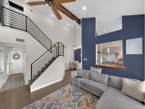 MLS #2392672 img 0