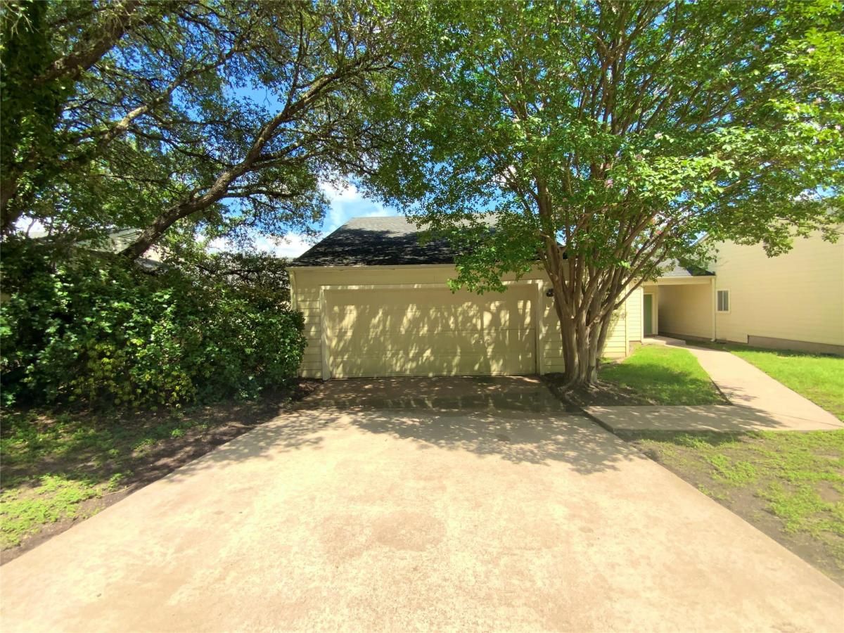 MLS #5852043 img 0