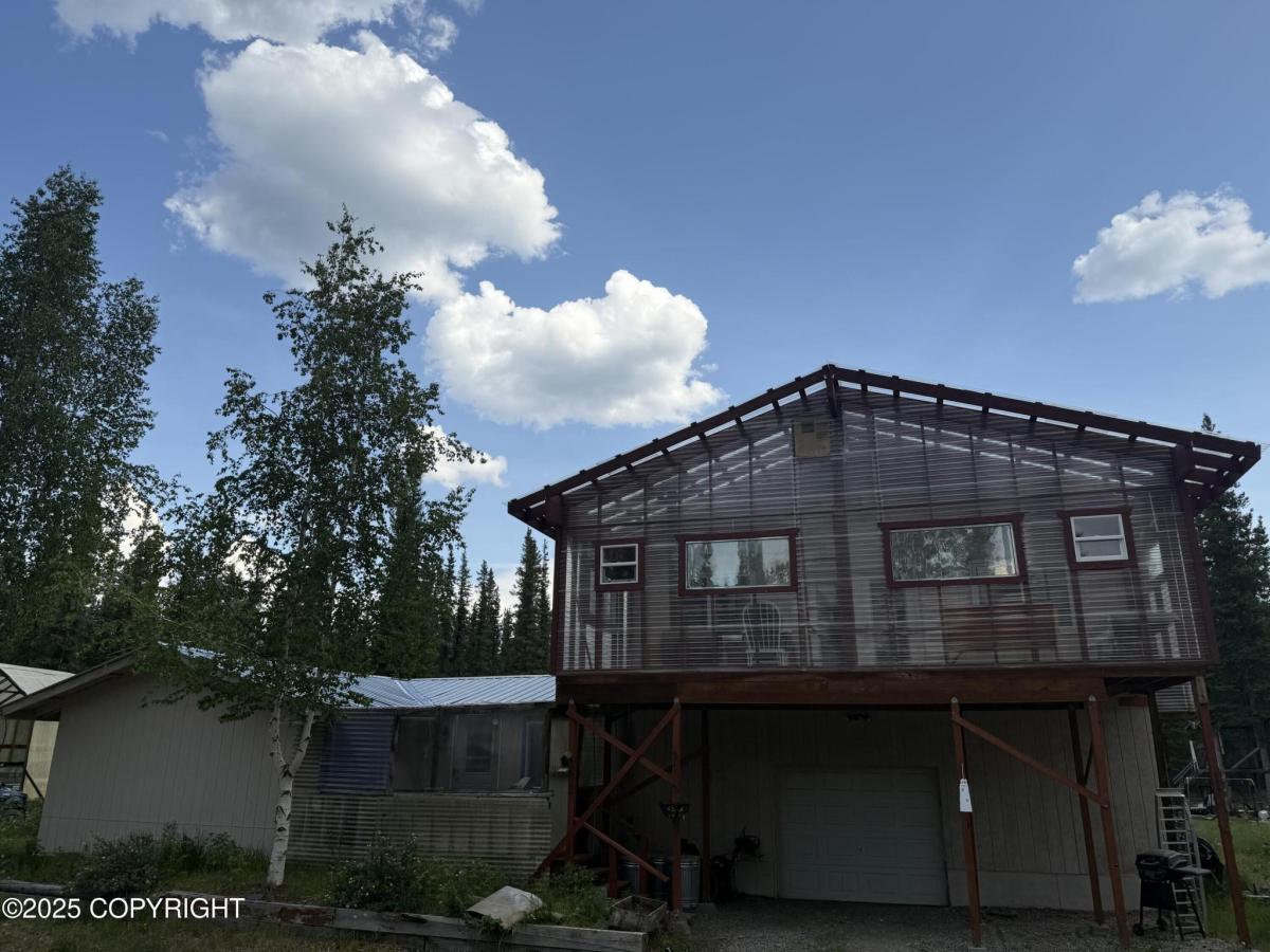 MLS #25-7804 img 0