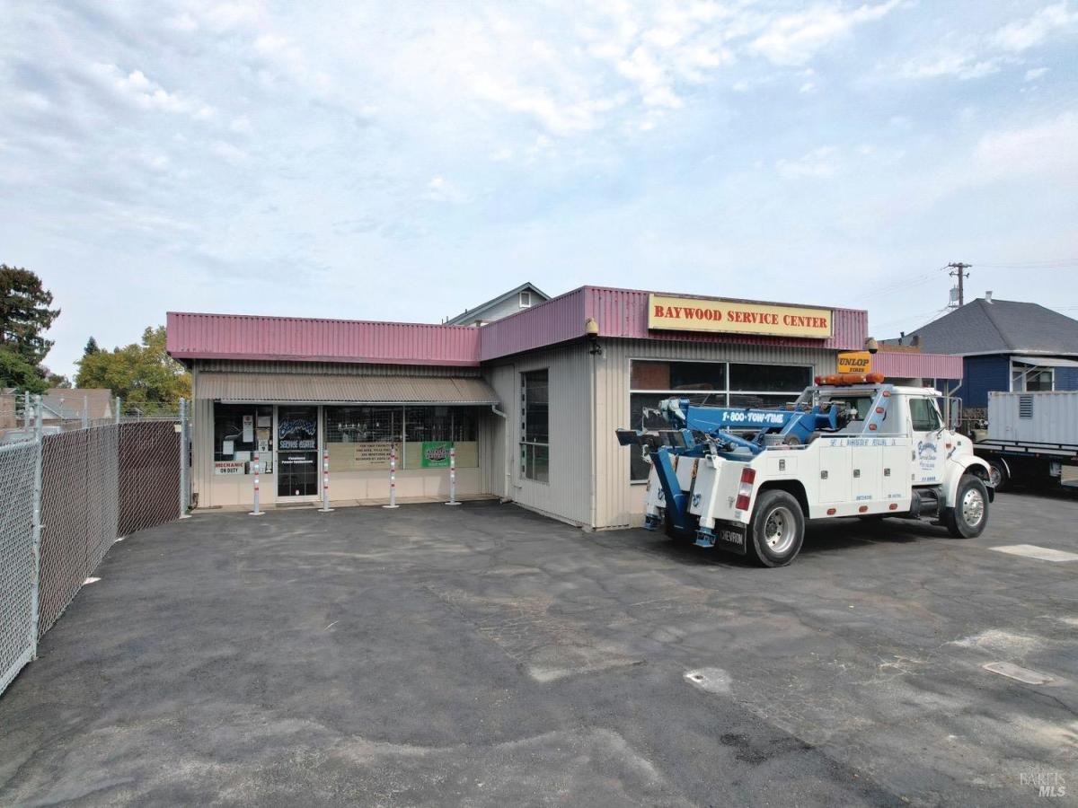 MLS #324014239 img 0