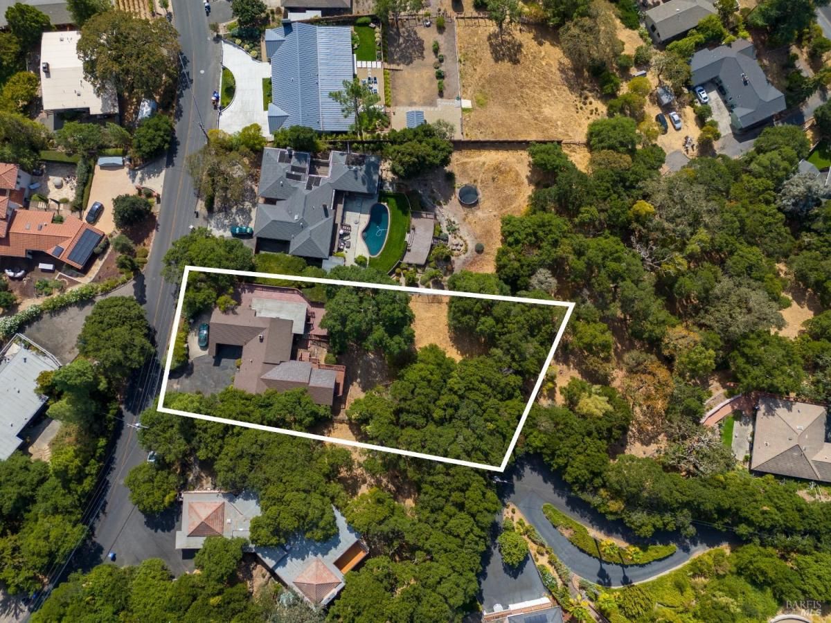 MLS #324082435 img 0