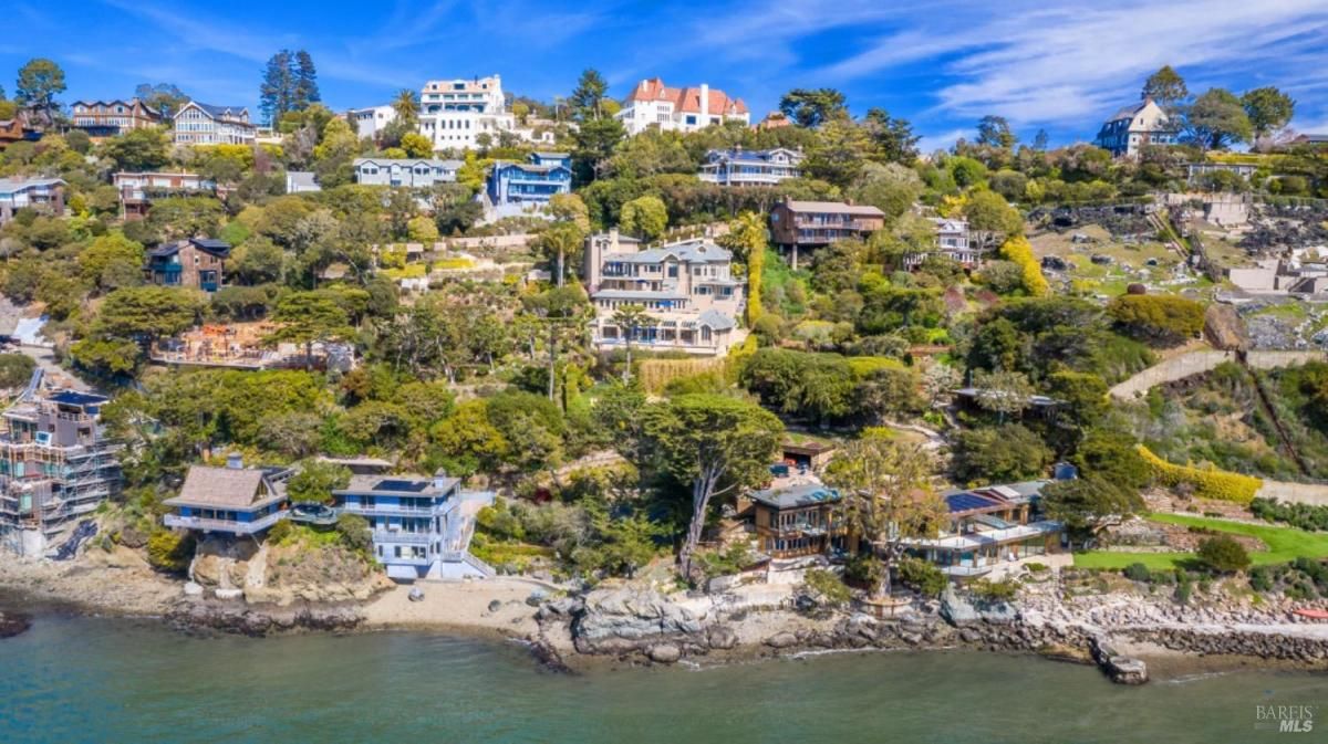 MLS #324086995 img 0