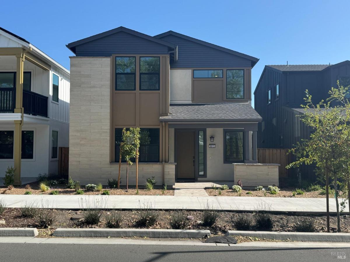 MLS #324089272 img 0