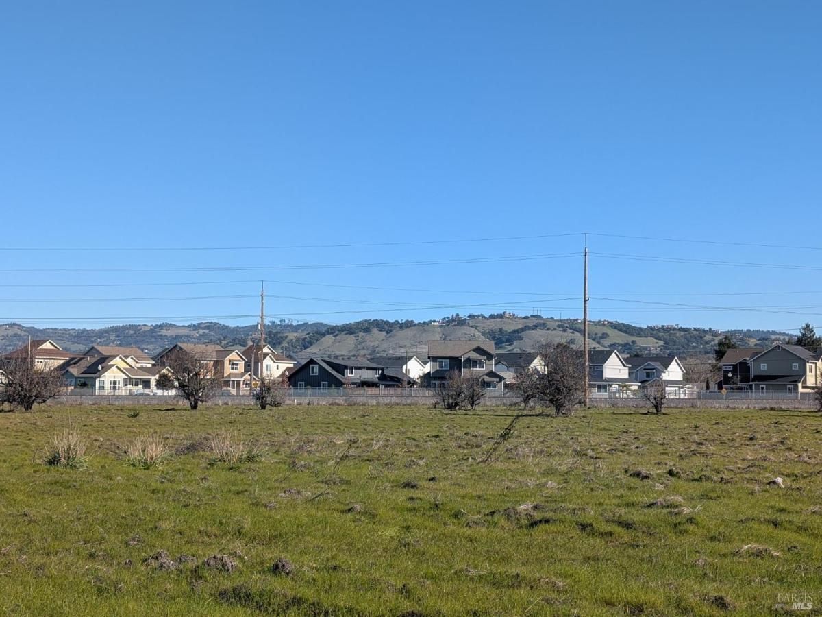 MLS #325007161 img 0