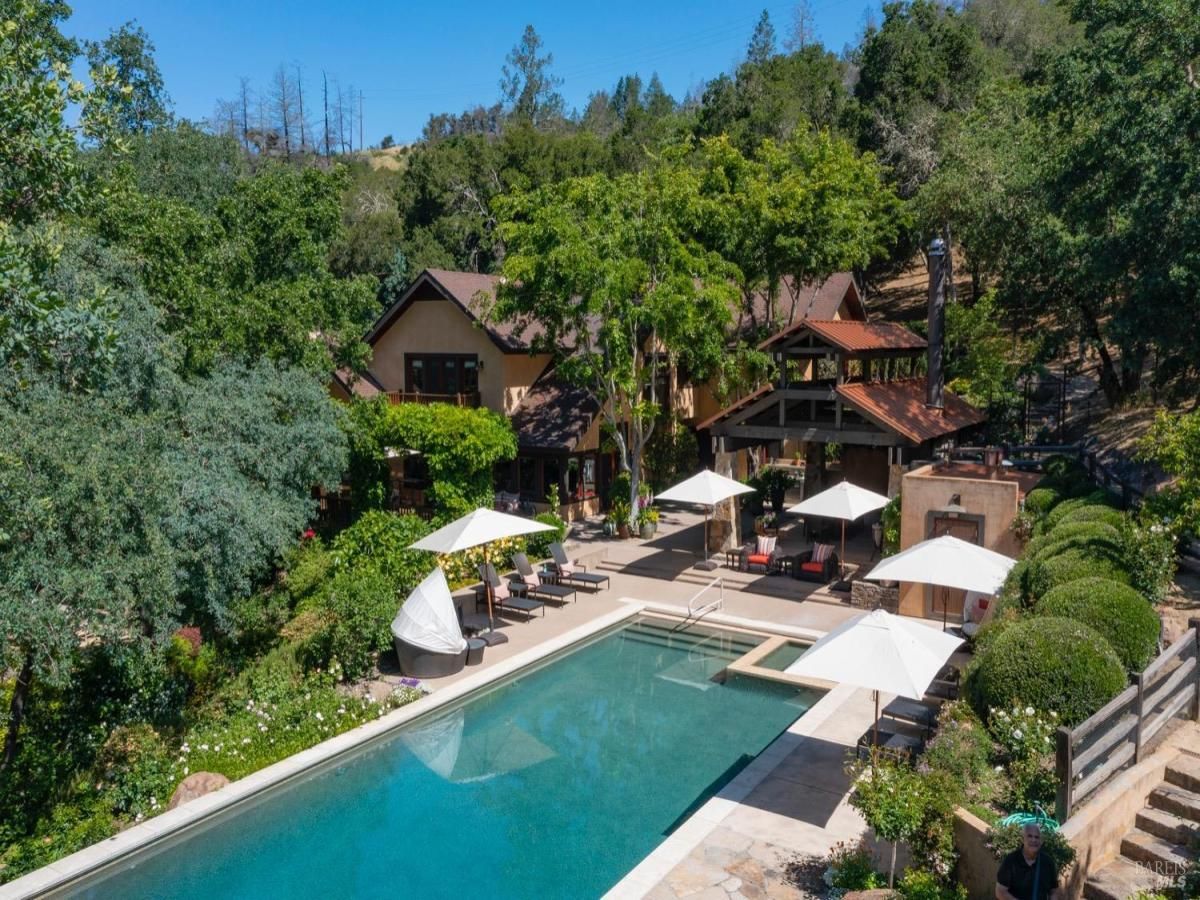 MLS #325010132 img 0