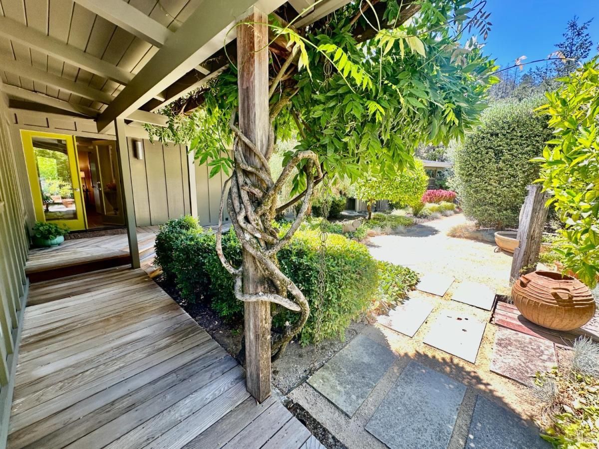 MLS #325014462 img 0