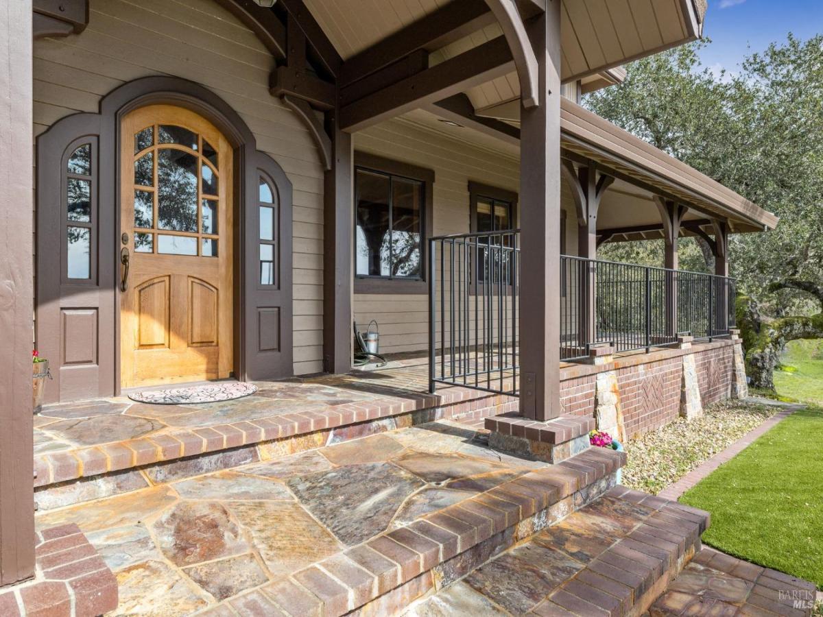 MLS #325019960 img 0