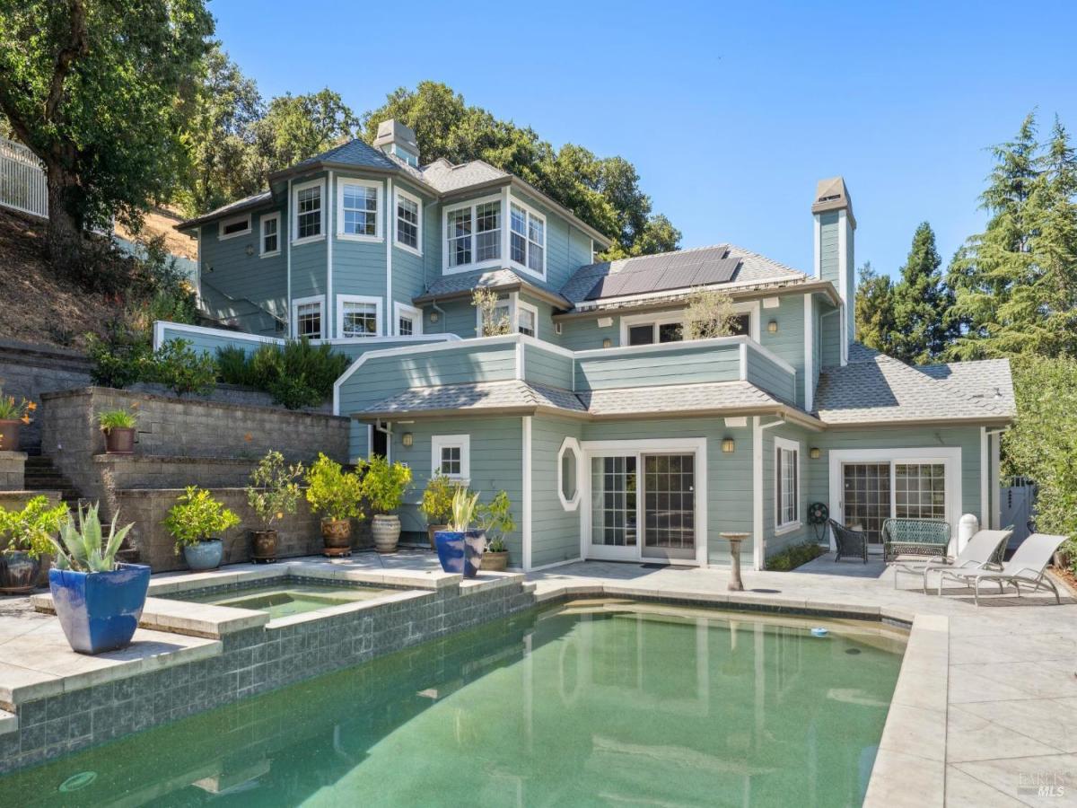 MLS #325020219 img 0