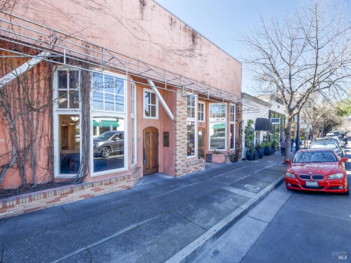 MLS #325020681 img 0