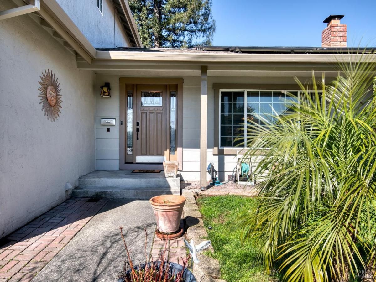 MLS #325026168 img 0