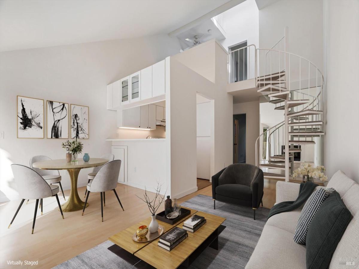 MLS #325027640 img 0