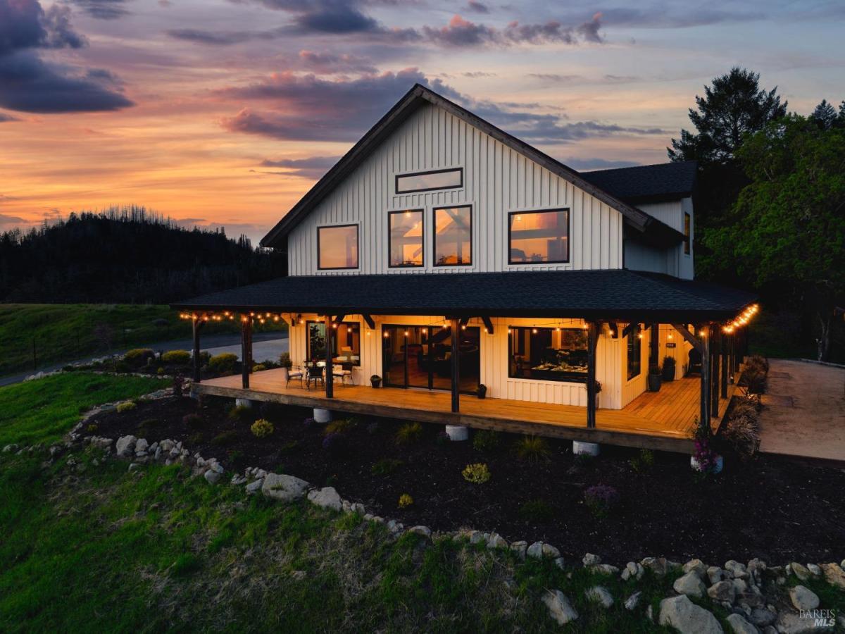 MLS #325031118 img 0