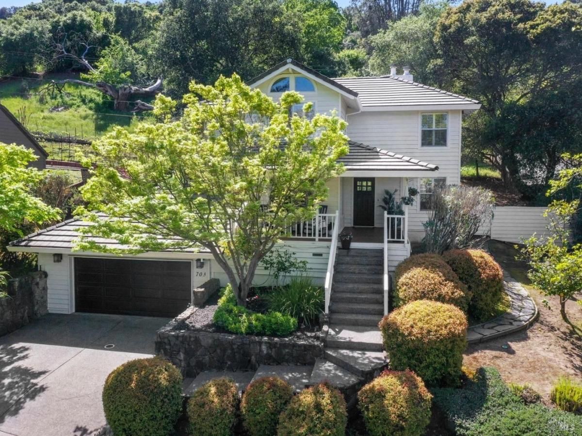 MLS #325031244 img 0