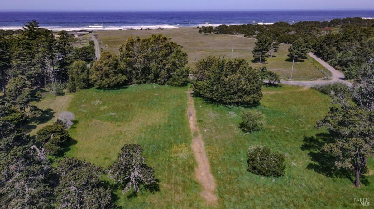 MLS #325032356 img 0