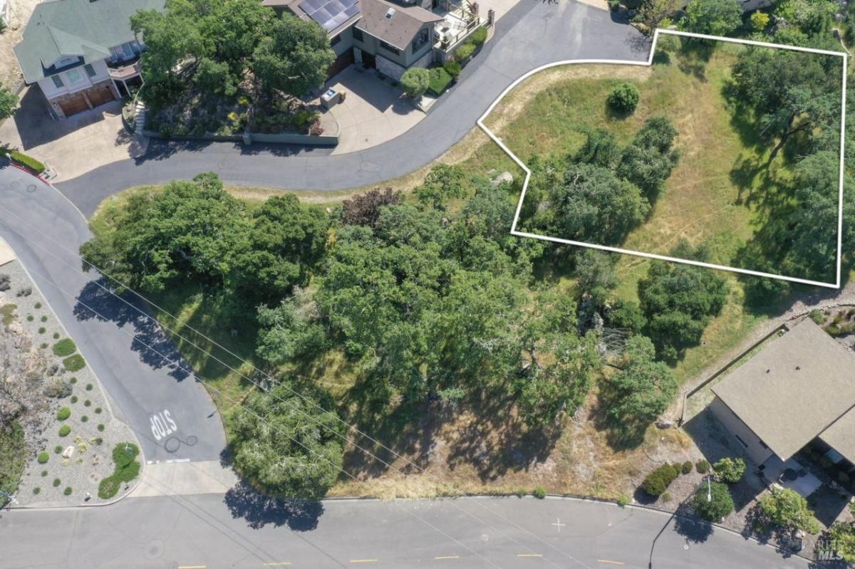 MLS #325033622 img 0