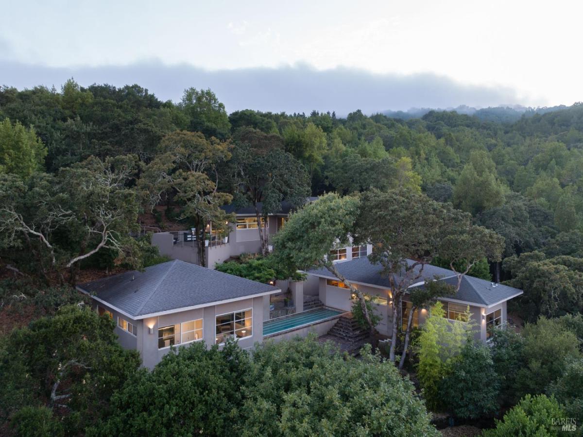 MLS #325033691 img 0