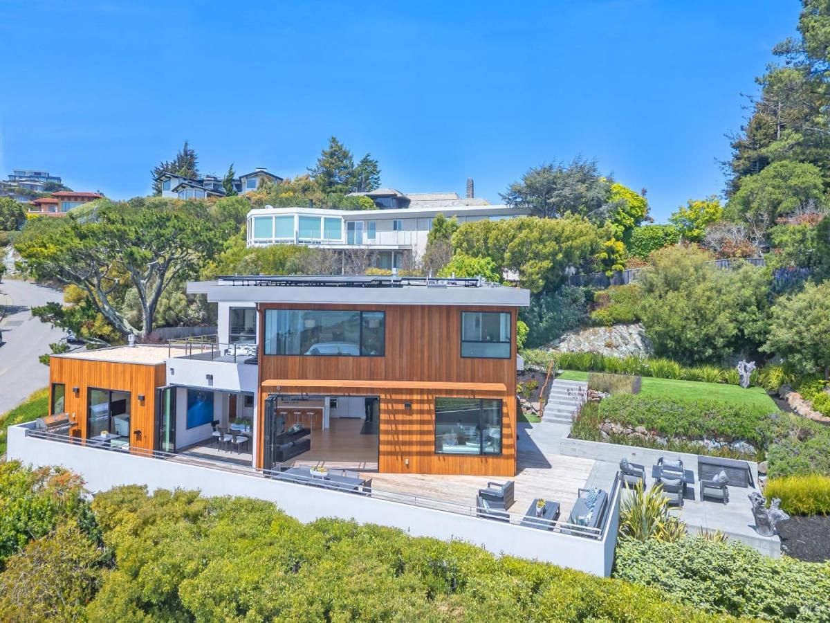 MLS #325034042 img 0