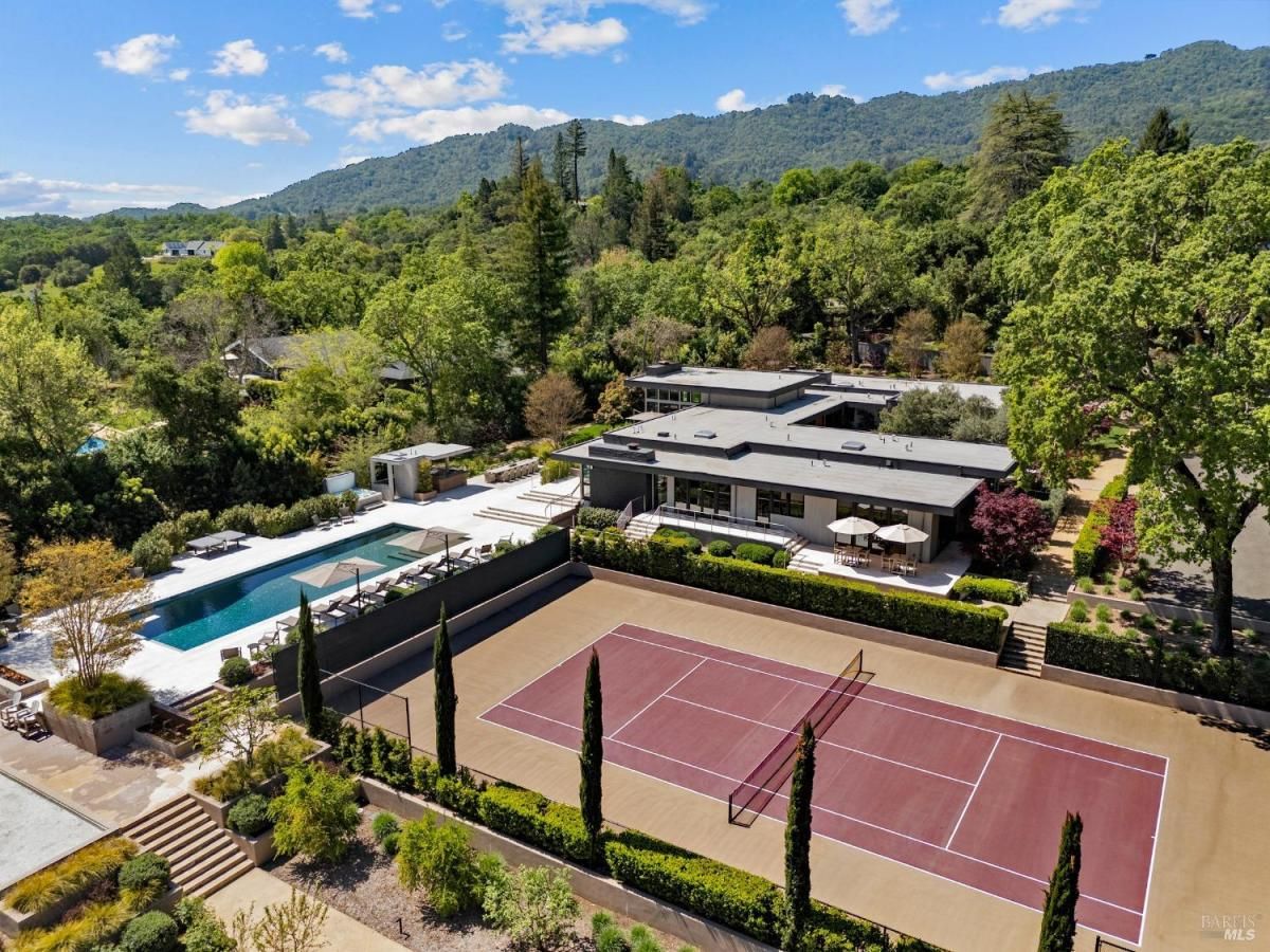 MLS #325034125 img 0