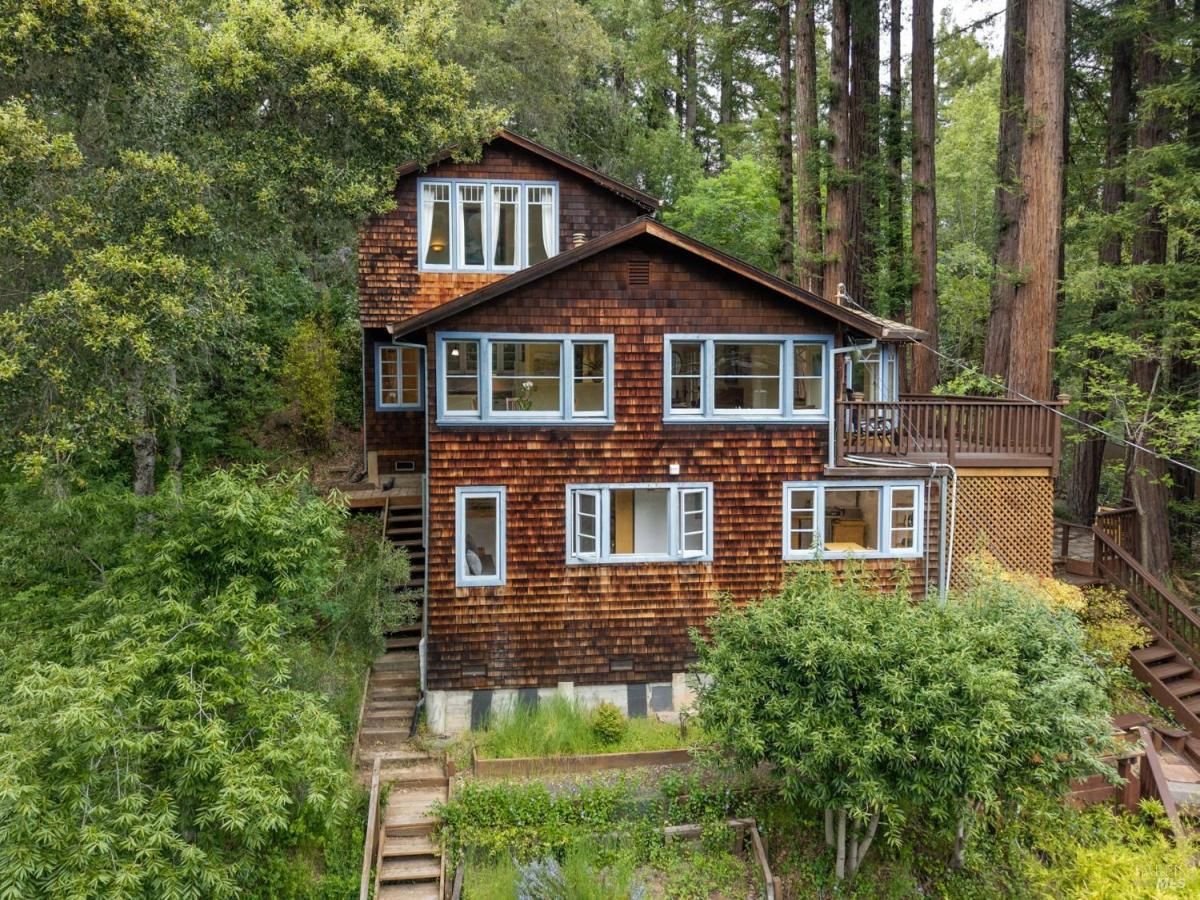 MLS #325034452 img 0