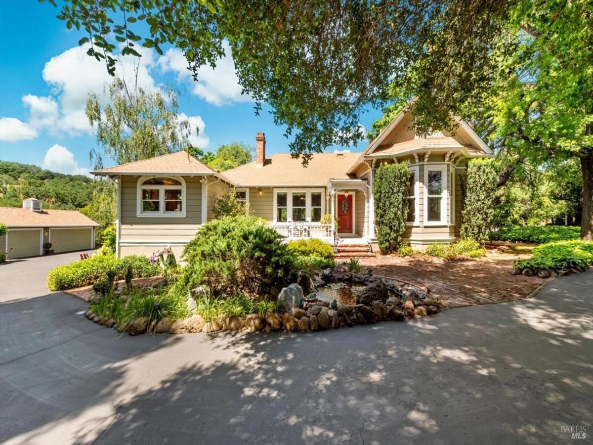 MLS #325036058 img 0