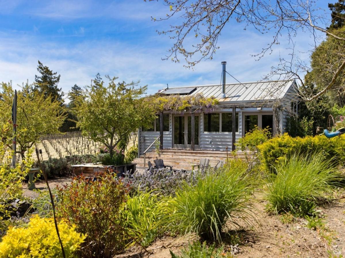 MLS #325036520 img 0