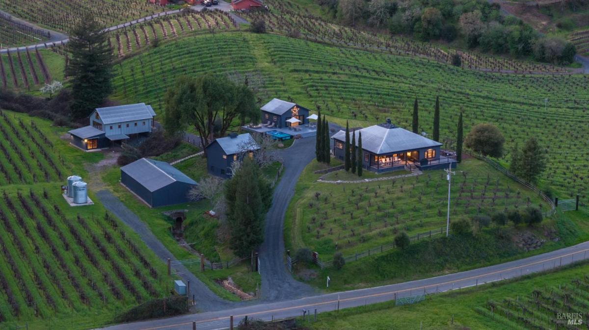 MLS #325036803 img 0