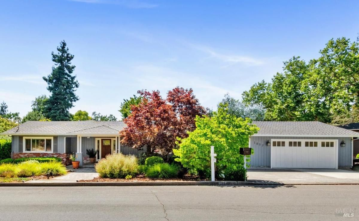 MLS #325037174 img 0