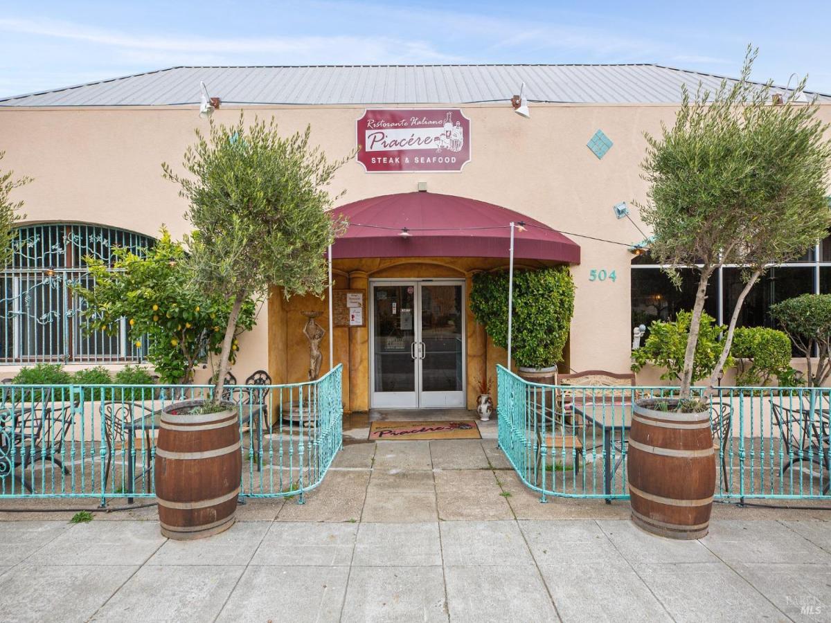 MLS #325037438 img 0