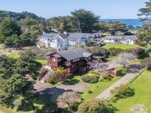 MLS #325037818 img 0