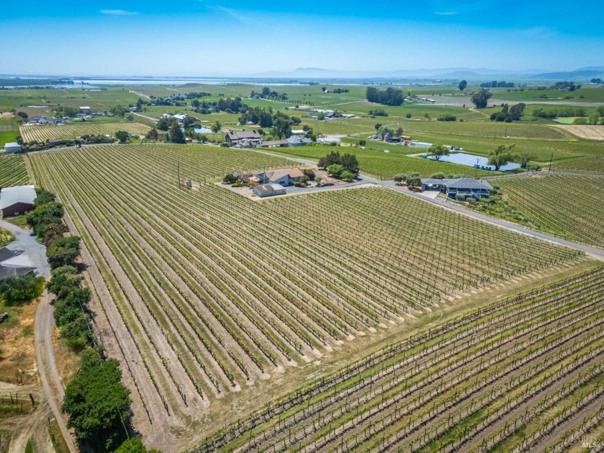 MLS #325039684 img 0