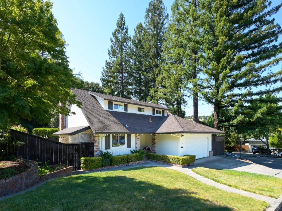 MLS #325040118 img 0