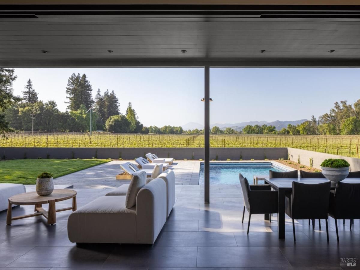 MLS #325040759 img 0