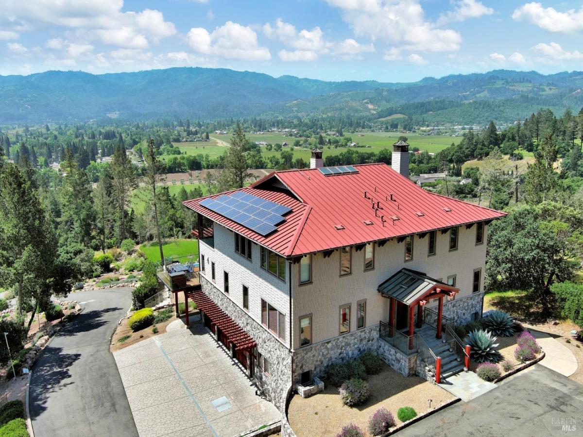 MLS #325040894 img 0