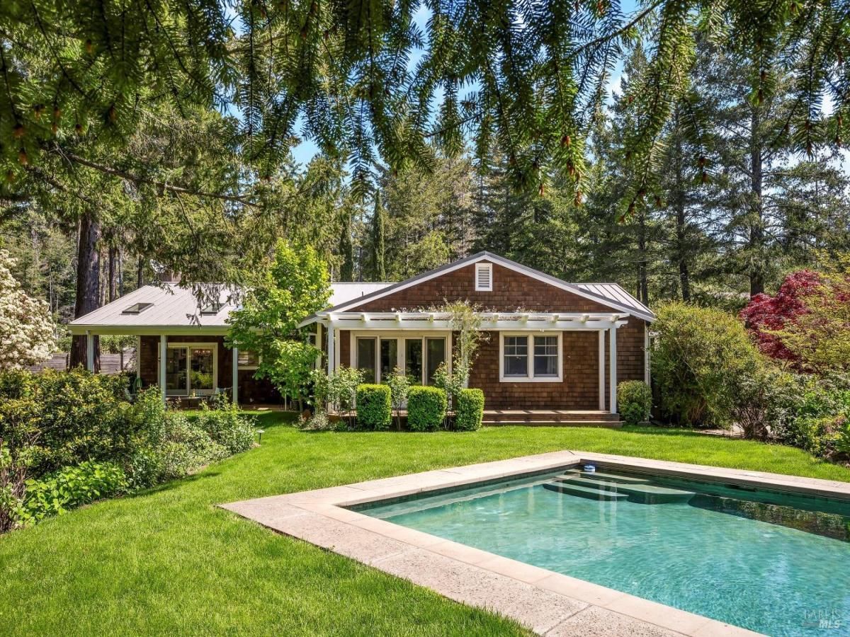 MLS #325040912 img 0