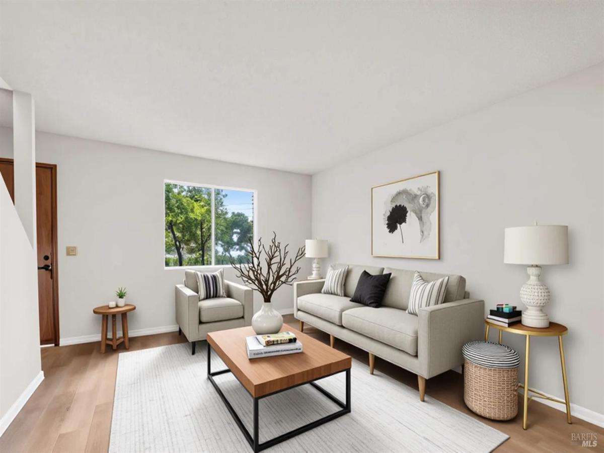 MLS #325040924 img 0